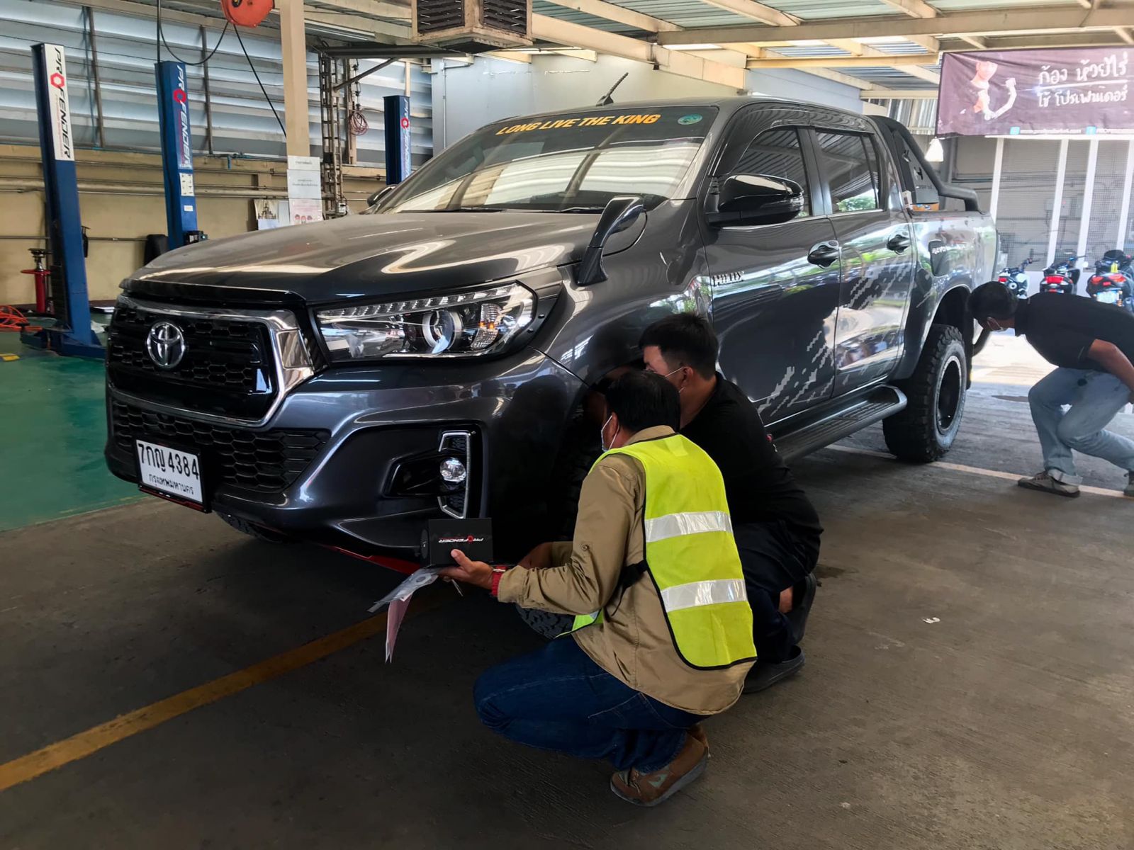 Phuộc Profender PAG chỉnh 4 chế độ dành riêng cho Toyota Hilux Revo đời 2015+