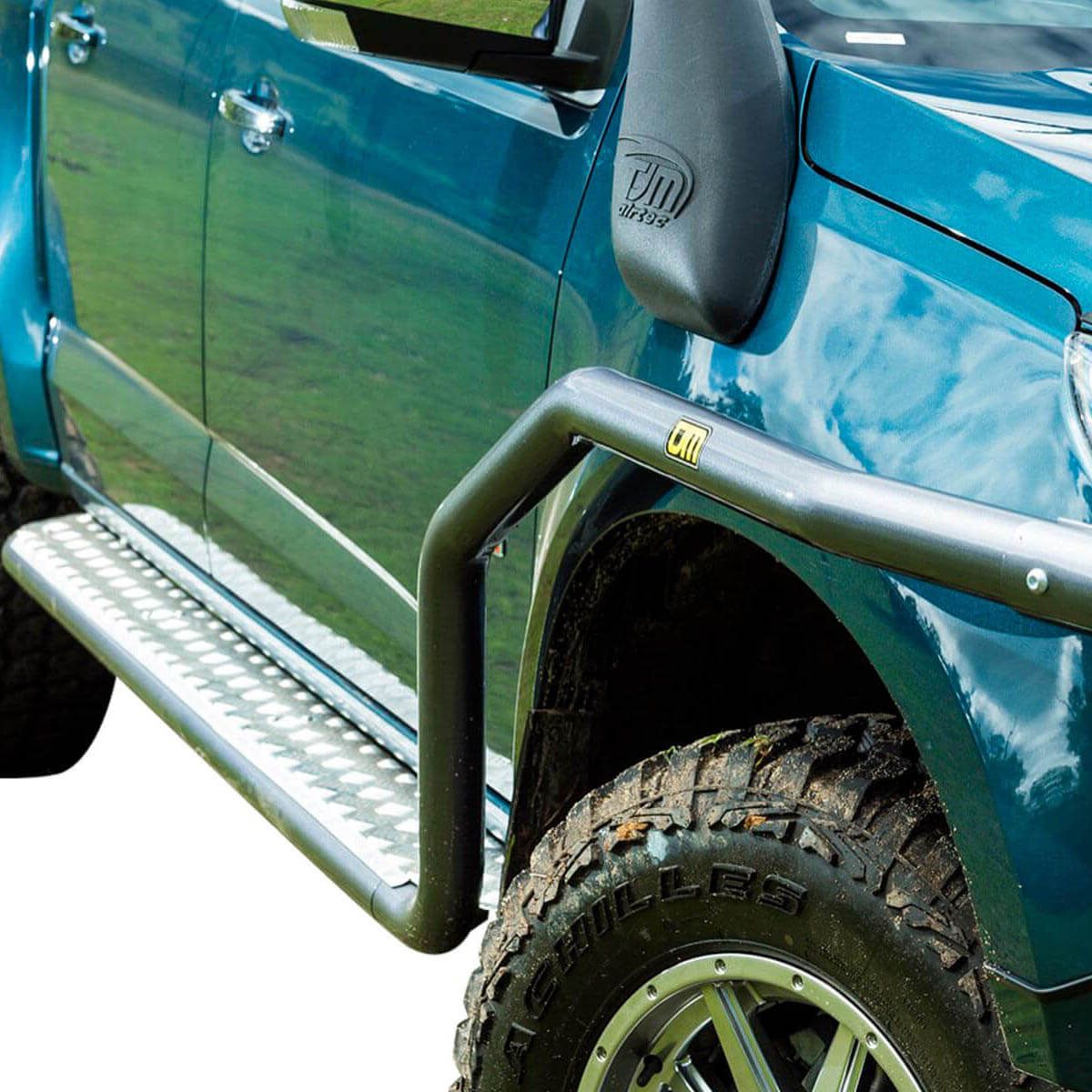 Bảo vệ hông TJM ống 63mm cho Chevrolet Colorado và Trailblazer