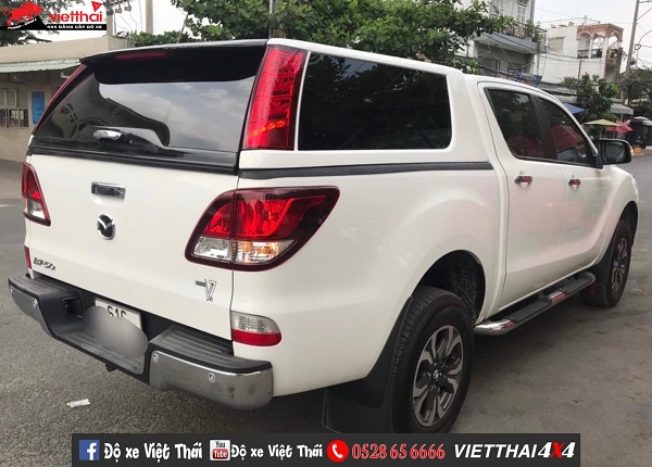 Nắp thùng cao Mazda BT-50 có đèn phanh mới GSE-V 2020